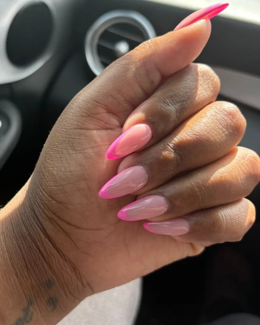 Artistic nail creation